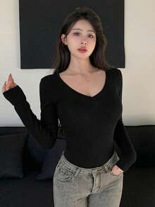DAZY 女款黑色修身長袖T恤，適合秋季與夜晚外出的性感造型 - 黑色 - 查看 4