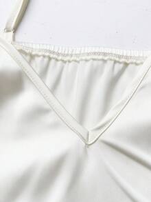 GlowEve White Satin Twist Knot Metal Buckle Camisole V-Neck Waist Cinched Slim Fit Layering Camisole, Elegant For Commute And Date - Champagne - View 5