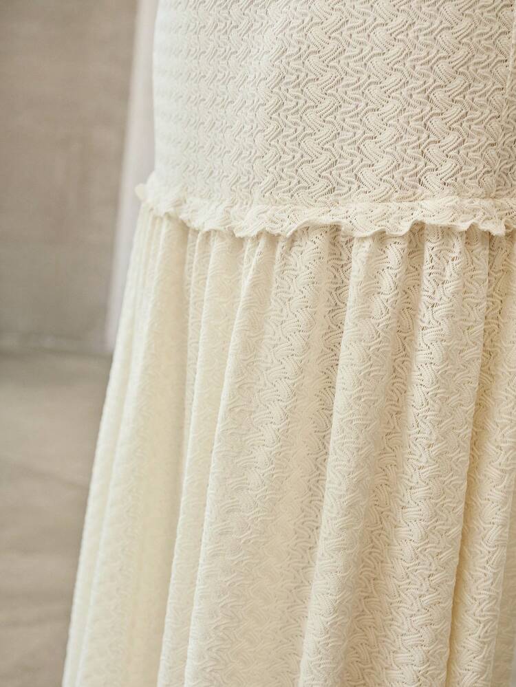 PLUS SIZE LACE OVERLAY SLEEVELESS FRILL TRIM FLOWY HEM DRESS