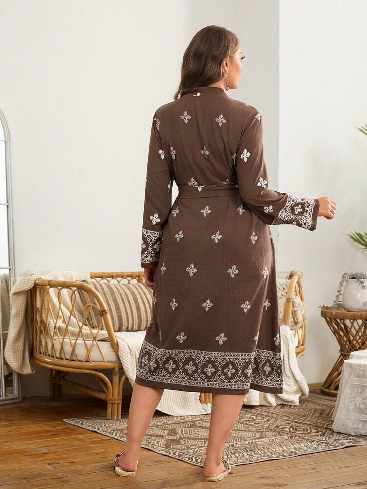 Serenescape Robe de descanso casual estampada plus size - Castanho Café - Ver 3