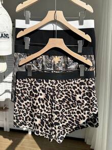 Comfortcana 大码女式松紧腰纽扣设计休闲短裤 - 彩色 - 查看 2