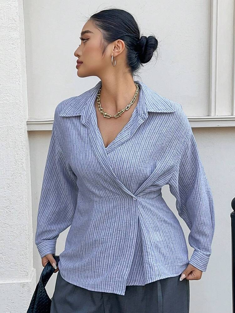 Dazy Plus 大码女式条纹长袖休闲/工作衬衫 - 藍色 - 查看 4