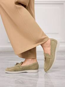 Sleekvia 女士尖头休闲百搭平底鞋，圣诞节必备 - 杏色1 - 查看 5