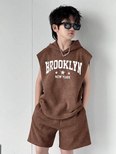 SHEIN Set de 2 piezas para niños preadolescentes con sudadera con capucha de manga corta con estampado de letras en estilo coreano casual y pantalones cortos de unicolor