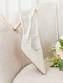 CUCCOO HITCHD Modne, eleganckie, koronkowe czółenka ze szpiczastym noskiem - Biały - Zobacz 13