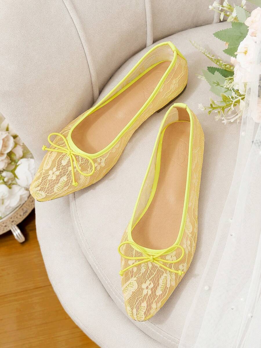 CUCCOO HITCHD 女士蕾丝网纱花卉刺绣蝴蝶结装饰圆头鞋，优雅浪漫甜美少女柔软白色网纱芭蕾平底鞋，适合新娘、伴娘、派对、婚礼等场合，尽显优雅气质 - 淺黃色 - 查看 1