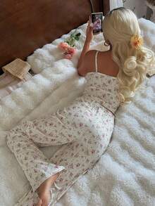 SHEIN 针织提花浪漫碎花吊带背心和裤子睡衣套装 - 彩色 - 查看 2