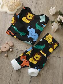 SHEIN 男婴休闲简约保暖舒适卡通动物可爱风格狮子恐龙家居修身圆领舒适长袖睡衣套装，适合秋冬季穿着 - 彩色 - 查看 2