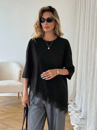 Easowa Camiseta feminina casual de cor sólida com barra assimétrica e detalhes em renda, peça básica para o dia a dia, blusa casual de primavera/verão para mulheres, ideal para férias de verão, passeios na praia e para sair no verão.