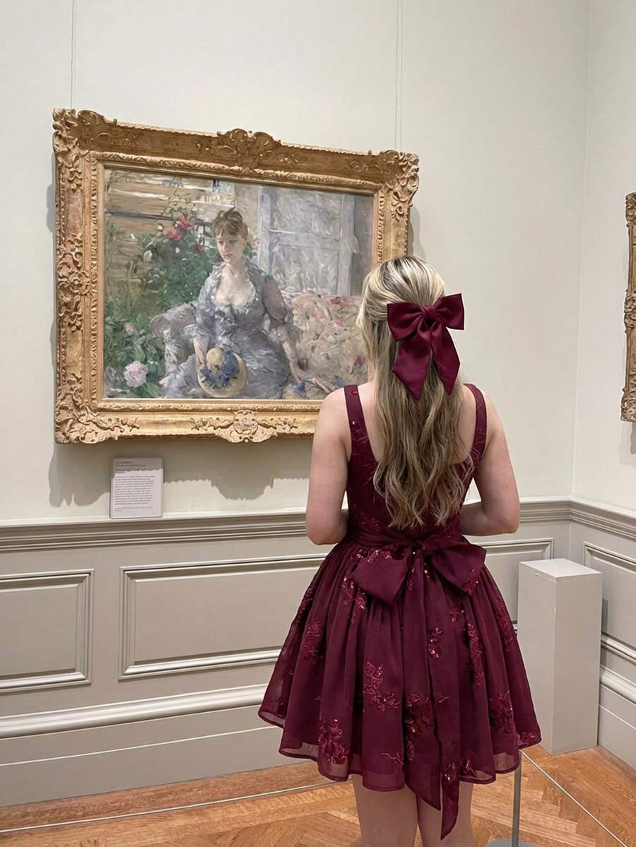 SHEIN MOD 女士优雅亮片花卉刺绣露背迷你连衣裙 - 酒紅色 - 查看 1