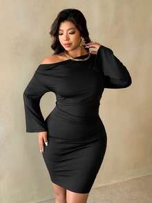 Auralis Große Größen Neues schwarzes figurbetontes Minikleid, asymmetrische Schulter, Langarm, geraffte Taille, schlankend, Y2K-Stil, geeignet für Bars, Konzerte, Dates, Valentinstag, Partys, sexy, Büro, Meerjungfrau-Vibe, Geburtstagsfeier - Schwarz - Übersicht 2