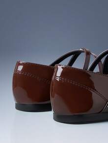 CUCCOO GRLICON Women's Buckle Design Casual Fashionable Flat Sandals - dark brown - View 4