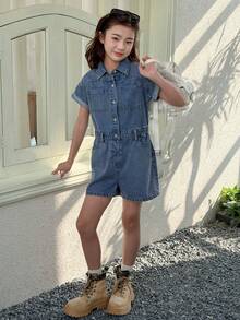 DAZY Tween-Mädchen Jumpsuit in Uni-Farbe mit schräger Tasche, Knopfverschluss, Kurzarm, Lässig, für den Sommer - Blau - Übersicht 3