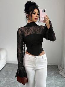 Elenzga Blusa feminina nova, em cor sólida, com detalhes em renda, sem alças, mangas longas e amplas com punhos franzidos, detalhe frontal em espinha de peixe, amarração longa no pescoço, ideal para festas, Halloween, Natal, eventos de fim de ano, encontros e Dia dos Namorados. - Preto - Ver 1
