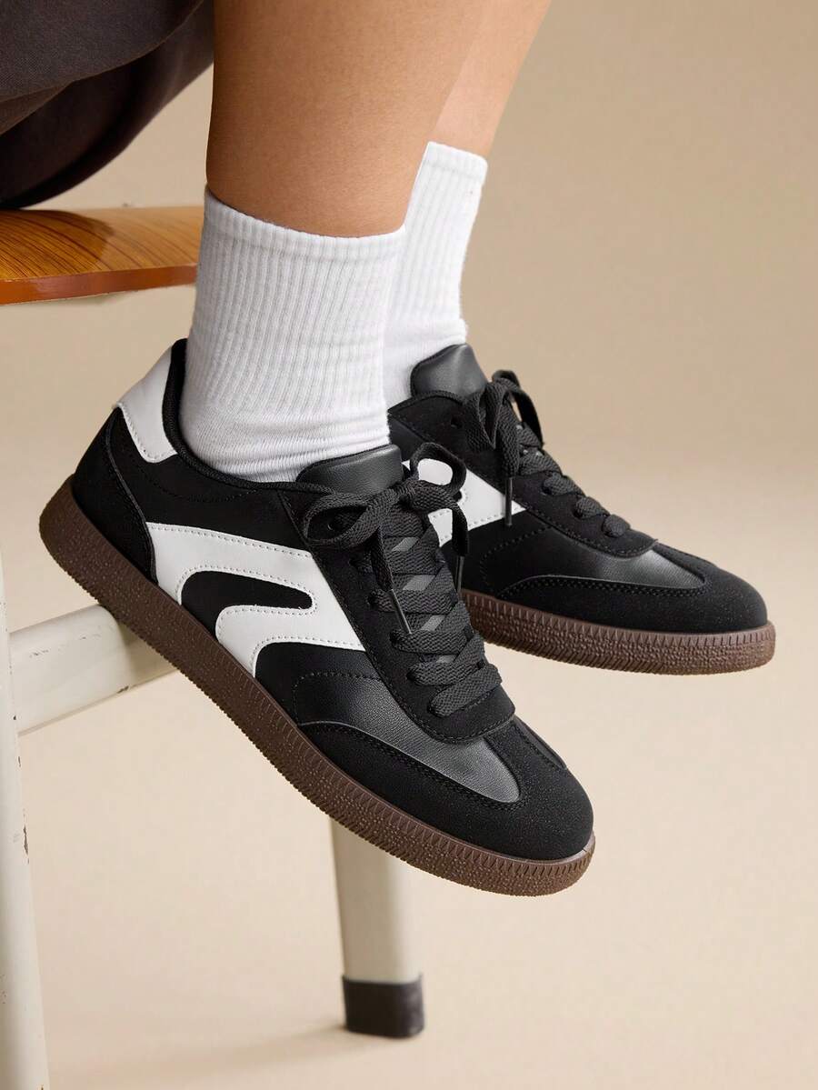 CUCCOO EASI 2026 New Spring Women's Retro Versatile Casual Sneakers, Flat White Shoes - Black - View 1