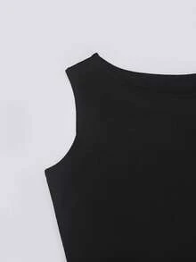 SHEIN Franclia Fashionable Casual Vacation Vibe Versatile Charming Urban Business Office Commute Playful Valentine's Day Date Party Beach Everyday Wear Sleeveless Crew Neck Knit Top With Contrast Trim Shorts Women 2-Piece Set (With Belt) - Multicolor - View 8