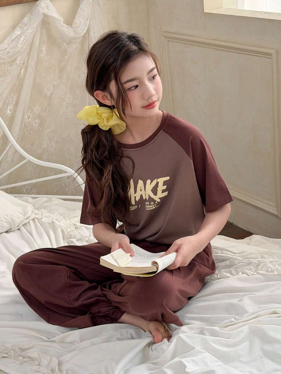 DAZY 2pcs Tween Girl Girls Crew Neck Knit Printed Contrast Color T-Shirt + Pants Homewear Set - Coffee Brown - View 1