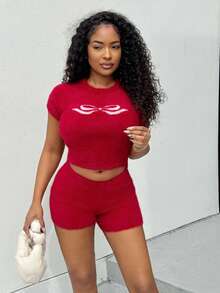 Alexandranx 女式蝴蝶结图案圆领红色仿貂短袖针织上衣和针织短裤套装，秋冬 - 紅色 - 查看 5