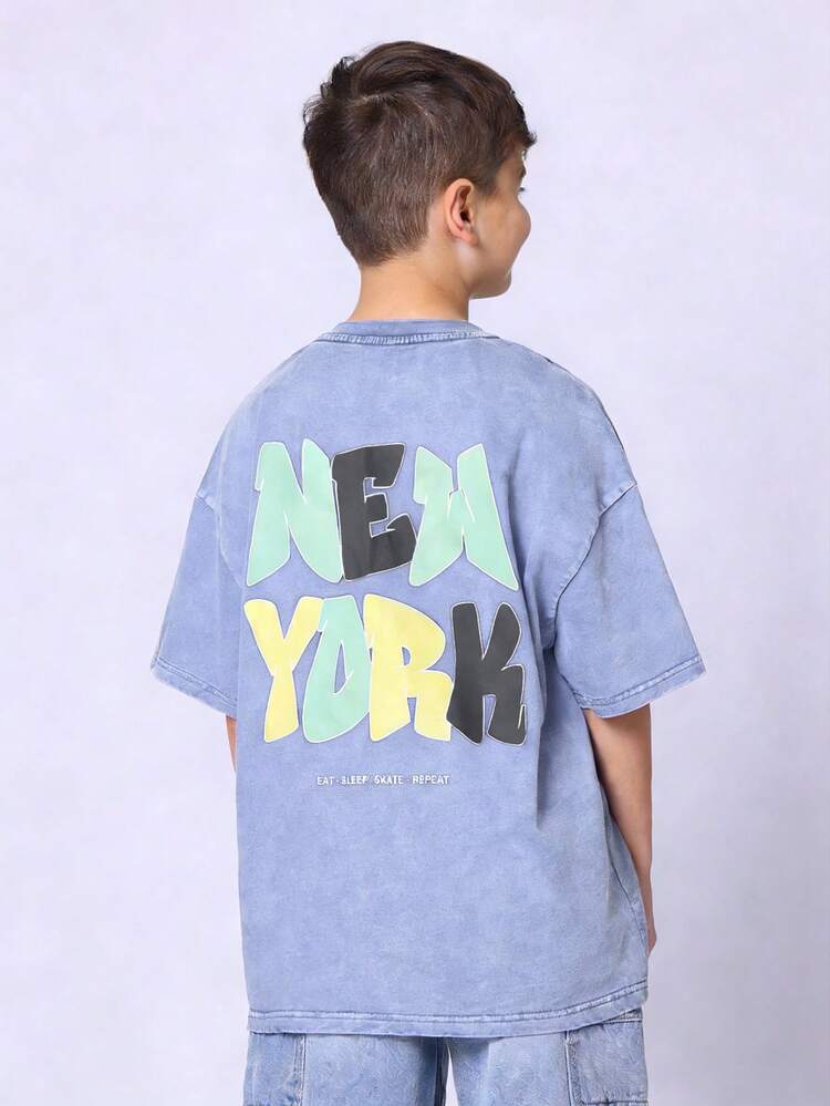 Duża koszulka z efektem sprania i grafiką na plecach