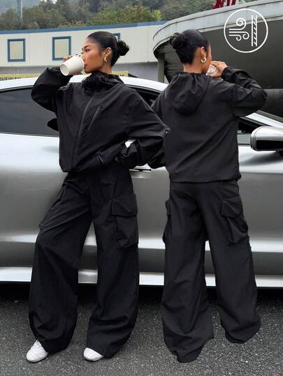 Muchica 女士黑色梭织长袖拉链连帽外套和裤子套装