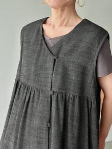 FRIFUL Women's Solid Color V-Neck Sleeveless Pleated Loose Casual Versatile Layering Tank Top, Suitable For Spring And Summer - Black - View 12