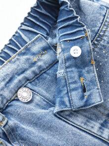 Bộ đồ thời trang trẻ em gái gồm áo yếm và quần jean đính đá, chất liệu nhẹ, mới về mùa hè, màu xanh denim trung bình, kiểu dáng dễ thương, ngọt ngào, phù hợp cho kỳ nghỉ hè. Áo yếm cài nút bấm + quần jean ống rộng cạp chun co giãn đơn giản với túi giả, chất liệu vải denim cotton mềm mại, thoải mái, thích hợp mặc hàng ngày, dự tiệc, đi học, đi làm, bộ sưu tập xuân/hè mới. - Rửa trung bình - Xem 8