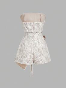 SHEIN MOD 梦幻浪漫白色蕾丝无肩带连体裤，饰有蝴蝶结——适合花园茶会、约会、派对、女士春夏装、春假、度假、野餐、节日、生日等场合。 - 白色 - 查看 6