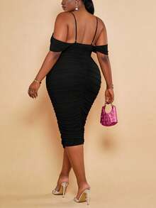 CurvyTilda 加大露肩褶饰紧身连衣裙，女士生日礼服 - 黑色 - 查看 2
