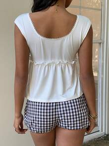 SHEIN EZwear Áo thun nữ mùa hè màu trắng dệt kim cài nút viền bèo nhún kiểu dáng thường ngày - trắng - Xem 4