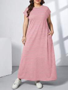 SHEIN Essnce 大码条纹印花圆领斜插口袋休闲短袖连衣裙 - 粉色 - 查看 4