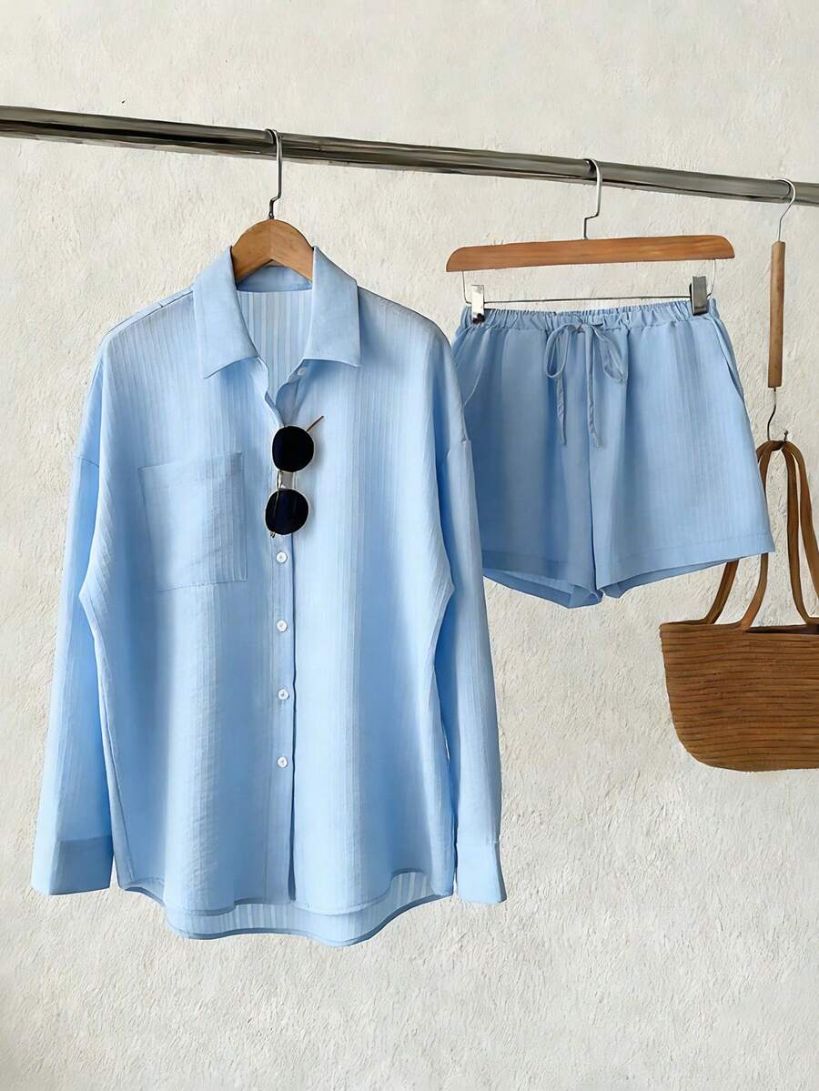 Resyla 女士休闲度假风宽松蓝色条纹长袖衬衫，配有抽绳腰带和蝴蝶结，以及配套蓝色休闲度假风短裤，两件套 - 藍色 - 查看 1