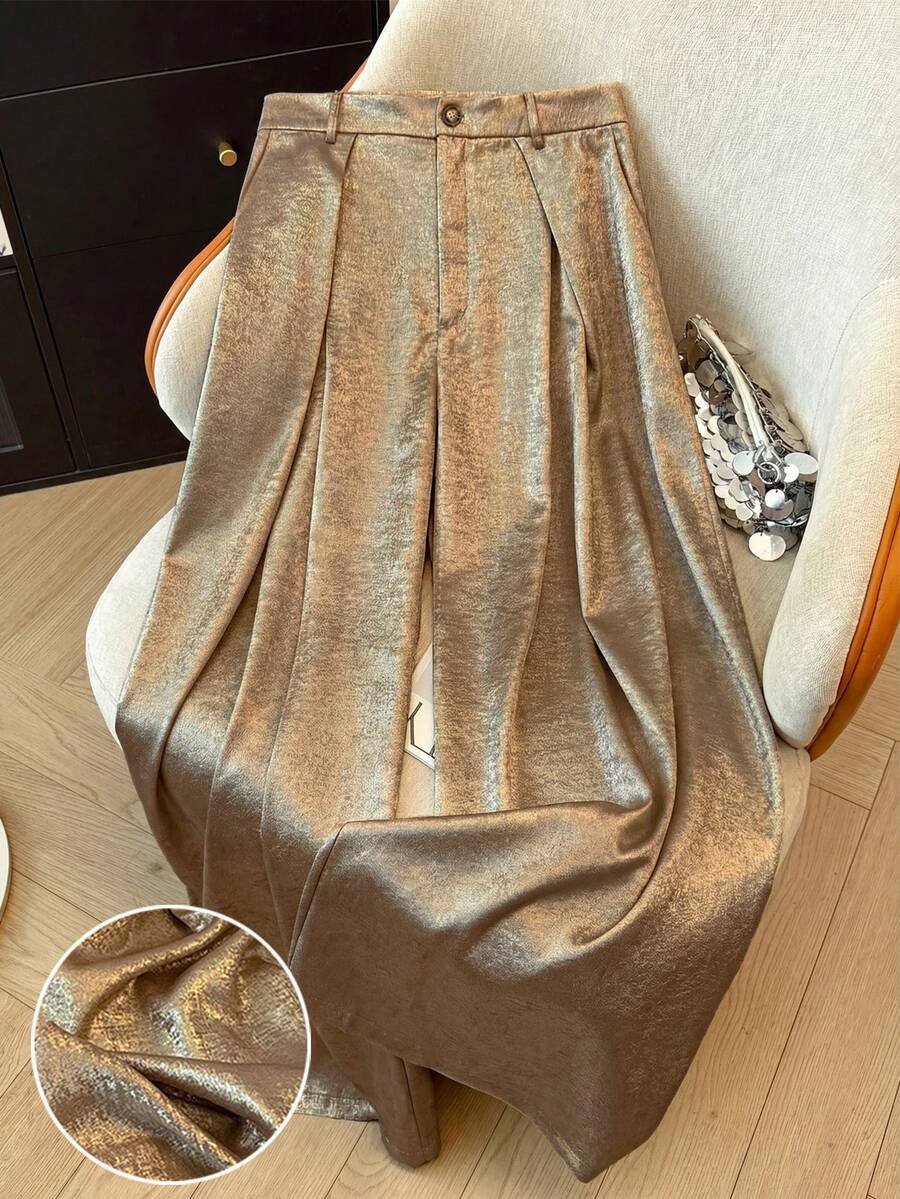 GlowEve CURVE 大尺碼復古金色香檳色寬腿長褲,秋季優雅百褶亮片裝飾直筒休閒西裝褲,適合上班與派對 - 金色 - 查看 1