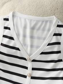 GlowEve Women's Elegant High-End Striped Knit Vest, Spring/Summer - Black and White - View 3