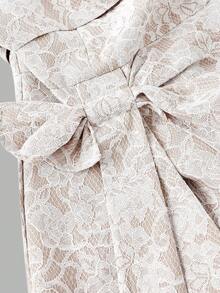 SHEIN MOD 梦幻浪漫白色蕾丝无肩带连体裤，饰有蝴蝶结——适合花园茶会、约会、派对、女士春夏装、春假、度假、野餐、节日、生日等场合。 - 白色 - 查看 7