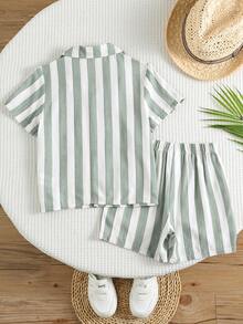 SHEIN 2pcs/Set Young Boys' Casual Green & White Striped Polo Collar Short Sleeve Shirt And Elastic Waist Shorts, Textured Fabric, Suitable For Home, School, Travel And Vacation Toddler Boy Clothes  Summer Outfits  Suitable For St Patrick's Day - Multicolor - View 2
