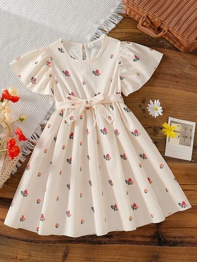 SHEIN Vintaside Kids 甜美可爱的夏日连衣裙，樱桃印花，荷叶边袖口，休闲风格，可机洗——非常适合派对和海滩活动