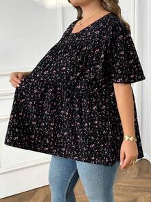 SHEIN CURVE+ 大码女式碎花圆领短袖休闲衬衫，夏季女装，度假女装，波西米亚风假日装，秋季女装，秋季服装，教师装 - 彩色 - 查看 4