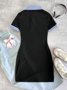 少女黑白休闲个性撞色领罗纹针织纽扣修身连衣裙，夏季连衣裙，饰有精致复古赛马刺绣 - 黑色 - 查看 2