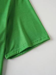 Rick and Morty X SHEIN 男士舒适卡通图案圆领短袖T恤短裤睡衣套装，夏季 - 綠色 - 查看 5