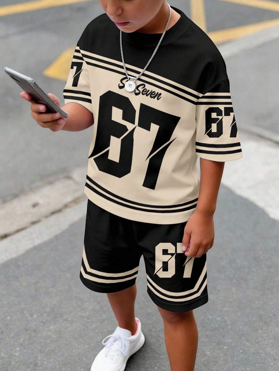 SHEIN 青少年男童休闲舒适简约圆领短袖T恤短裤套装，经典时尚标语“七和六”、“6和7”，运动字体风格，数字6、7文字图案印花