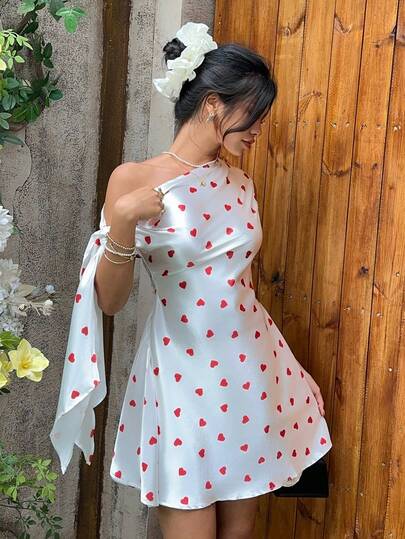 MainGRL Elegant sommarklänning med hjärtmönster och asymmetrisk axelbandslös midja för kvinnor