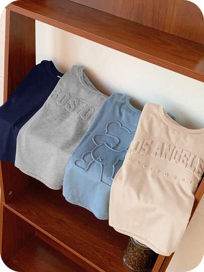 SHEIN Set de 4 camisetas de manga corta con estampado de letra 3D cómodas y casuales para niños, aptas para primavera, verano, otoño, invierno, uso diario, deportes, salidas, escuela, reuniones, vacaciones, sesiones de fotos, temporada de regreso a clases