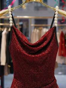 Franclia 女士优雅浪漫奢华派对珍珠吊带垂褶领修身开衩红色连衣裙，春夏款 - 酒紅色 - 查看 3