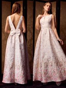 MOTF Soiréza WOMEN'S SLEEVELESS PLUNGING V-NECK FLOOR-LENGTH PARTY GOWN WITH BACK BOWKNOT – VIBRANT GRADIENT FLORAL WOVEN JACQUARD, FORM-FITTING SILHOUETTE FOR FORMAL PARTIES & WEDDINGS