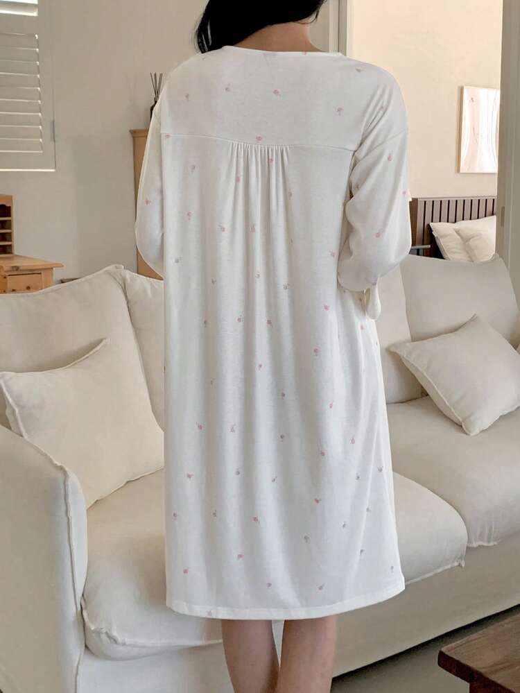 Ditsy Floral Loose V-Neck 3/4 Sleeve Casual Nightgown For Women