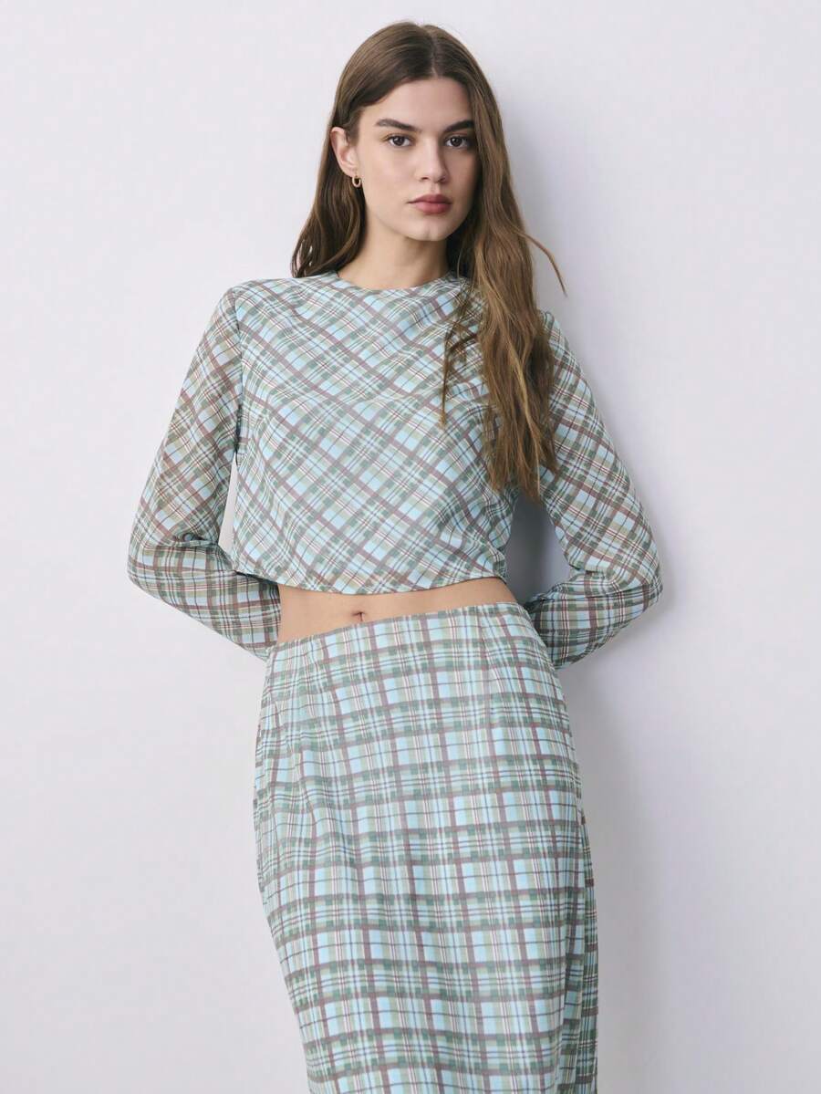 Nöista Two Pieces Outfit, A Long-Sleeve Crop Top And A High-Waisted, Midi Skirt In Blue And Brown Plaid Pattern. Spring, Summer Set, Outfit, Co-Coords. - Green - View 1