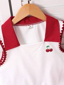 SHEIN Sparklyn 少女夏季休闲樱桃印花饰边吊带背心和百褶裙套装 - 紅白色 - 查看 3