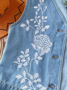 Soleia Women's Floral Embroidered Sleeveless Denim Blouse - Medium Wash - View 4