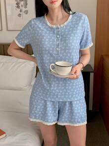 DAZY Bộ đồ ngủ hình gấu dễ thương và họa tiết hoa nhí phối viền tương phản dành cho nữ. - Màu xanh lam - Xem 6