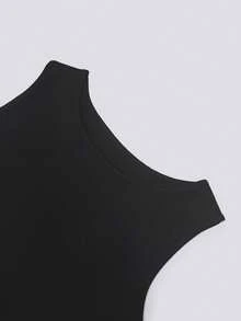 SHEIN Franclia Fashionable Casual Vacation Vibe Versatile Charming Urban Business Office Commute Playful Valentine's Day Date Party Beach Everyday Wear Sleeveless Crew Neck Knit Top With Contrast Trim Shorts Women 2-Piece Set (With Belt) - Multicolor - View 7